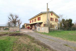 CASA INDIPENDENTE A SAN PIETRO IN CASALE