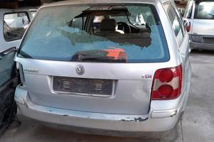 Ricambi VW PASSAT, 1.9 diesel, anno 2003