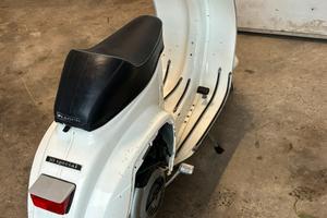 Vespa 50 special conservata