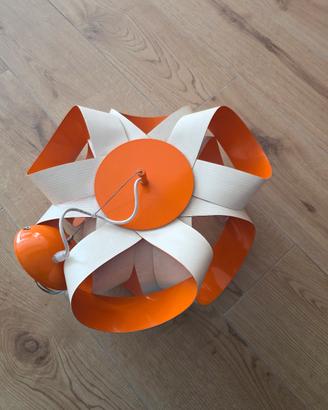 Lampadario design moderno arancione e bianco