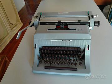 Macchina da scrivere Olivetti “Linea 88”