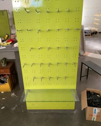 Arredo per negozzio da parete