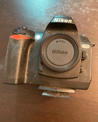 Nikon  D70