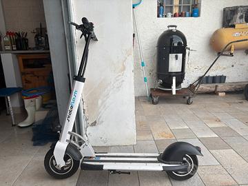 monopattino elettrico skateflash