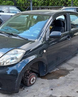 DAIHATSU SIRION 2006 SOLO PER RICAMBI