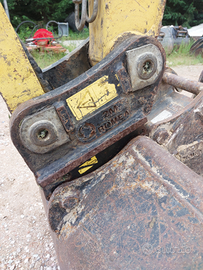 Attacco rapido 2m romea yanmar vio 33