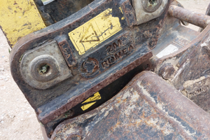 Attacco rapido 2m romea yanmar vio 33