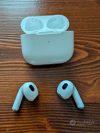 Apple AirPods 3' generazione con custodia Magsafe