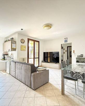 Appartamento di 118 m² con 3 locali e box auto a C