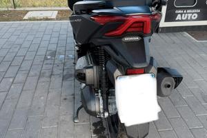 Scooter Honda Forza 350