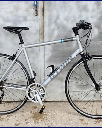 B’Twin Fit 300 28 struttura ad uso cittadino