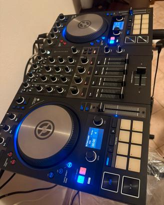 Consolle dj Traktor S4 mk3