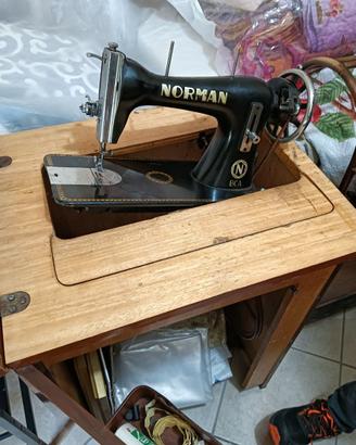 Macchina per cucire Norman da collezione anni 20