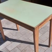 Tavolo scrivania vintage piano in formica e gambe 