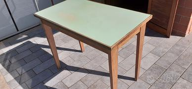 Tavolo scrivania vintage piano in formica e gambe 