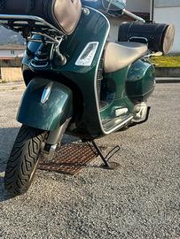 Vespa 300 Gts