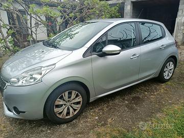 Peugeot 208-1.2 82cv  anno 2013 - 106.000 km