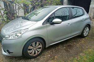 Peugeot 208-1.2 82cv  anno 2013 - 106.000 km