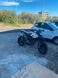 Ducati Hypermotard 796 A2