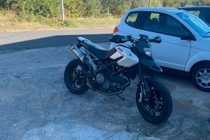 Ducati Hypermotard 796 A2