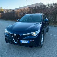 Alfa Romeo Stelvio 2.2 Turbodiesel 190 CV AT8 RWD 