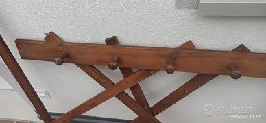 Porta vestiti attaccapanni in legno