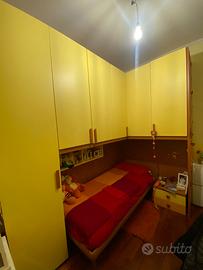 Camera singola completa per ragazza/o