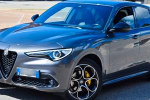 Alfa Romeo Stelvio 2.2 Turbodiesel 210 CV AT8 Q4 V