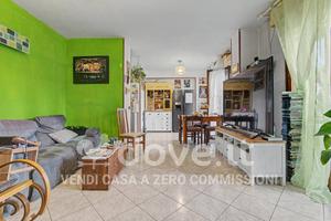 Appartamento di 128 m² con 5 locali e box auto a S