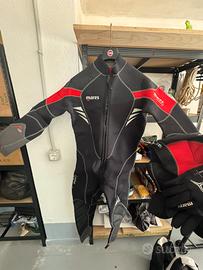 Attrezzatura da sub varia