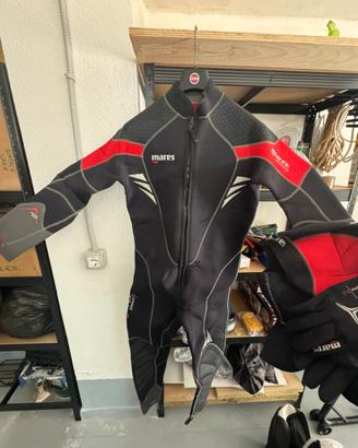 Attrezzatura da sub varia