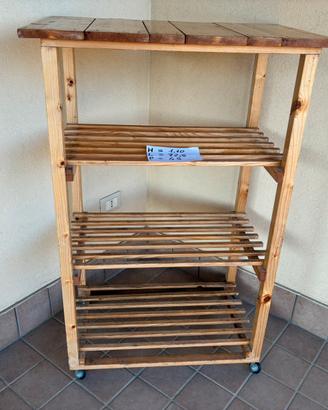 Mobiletto in legno con ruote e   4 ripiani