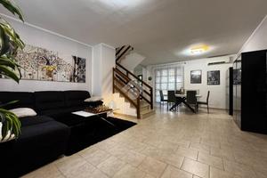 VILLA A SCHIERA A MEDIGLIA