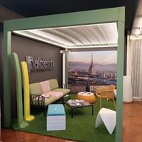 PERGOLA AUTOPORTANTE CON TELO A IMPACCHETTAMENTO