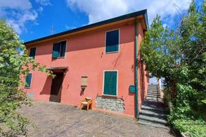 Casa indipendente di 124 m² con 3 locali e box aut