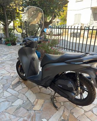 Scooter sh 125 sport