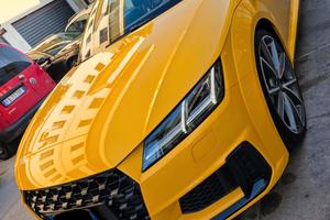 AUDI TT 