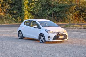 Toyota Yaris 1.5 Hybrid 5 porte Active E6B Automat