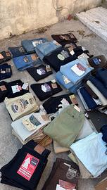 Fondo magazzino stock abbigliamento uomo