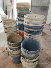 Bidoni, vasi in plastica