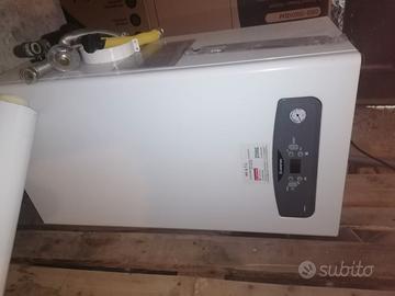 Caldaia Ariston Cares S 24 + accessori