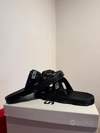 Ciabatte in gomma GCDS