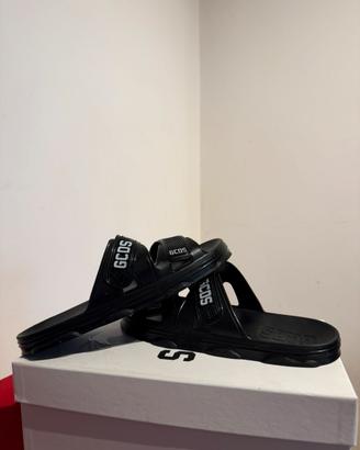 Ciabatte in gomma GCDS