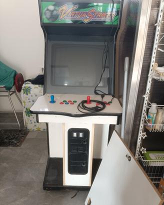 Cabinato arcade