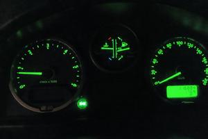 LAND ROVER DEFENDER 90 2.4 TD4