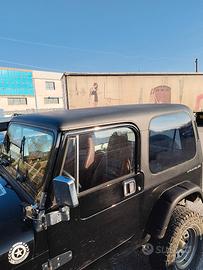 Hard-top jeep Wrangler yj
