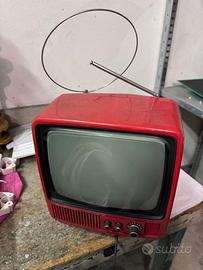 Televisore portatile Mivar vintage