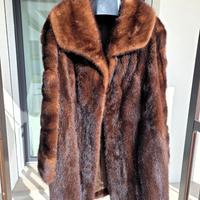 Pelliccia e cappello in vero visone