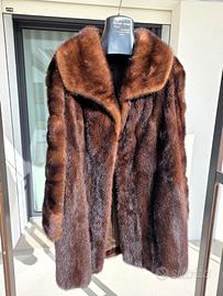 Pelliccia e cappello in vero visone