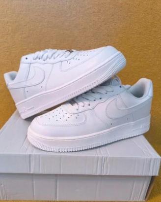 Nike Air Force 1 Sneakers Uomo 43 Bianche Nuove